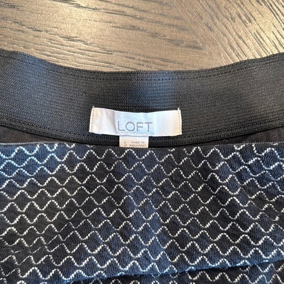 2 LOFT mini skirts - Picture 11 of 11
